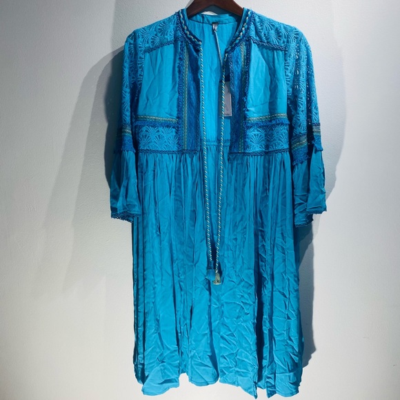 BL^NK**Gorgeous Blue Tunic**Med. & Large $280 - Picture 2 of 8